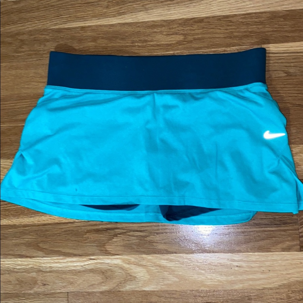 NWOT Dri-fit skort